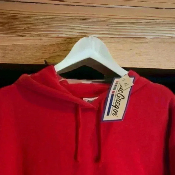 MacGregor New With Tags Vintage 1980's Men's Red Hoodie Medium 38/40. - Picture 2 of 2